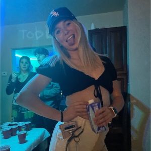 Meet your Posher, Madi